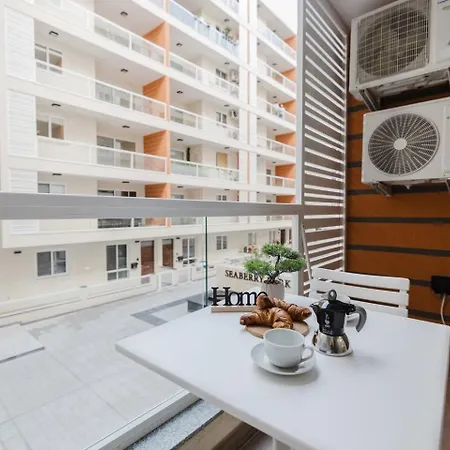 Apartment Seaberry Park 1bed New By Homely!